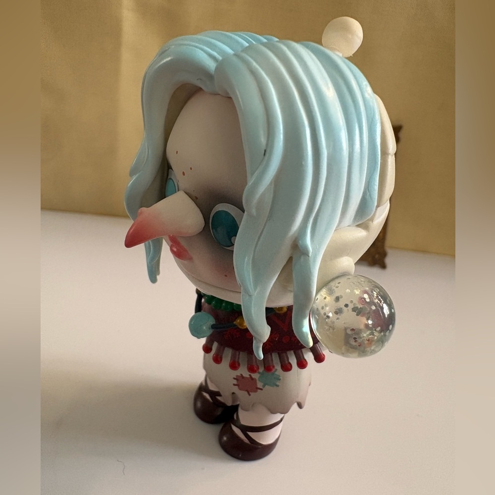Skull Panda collab w/ Addams Family, featuring Grandma. Has detachable nose! - Picture 4 of 5
